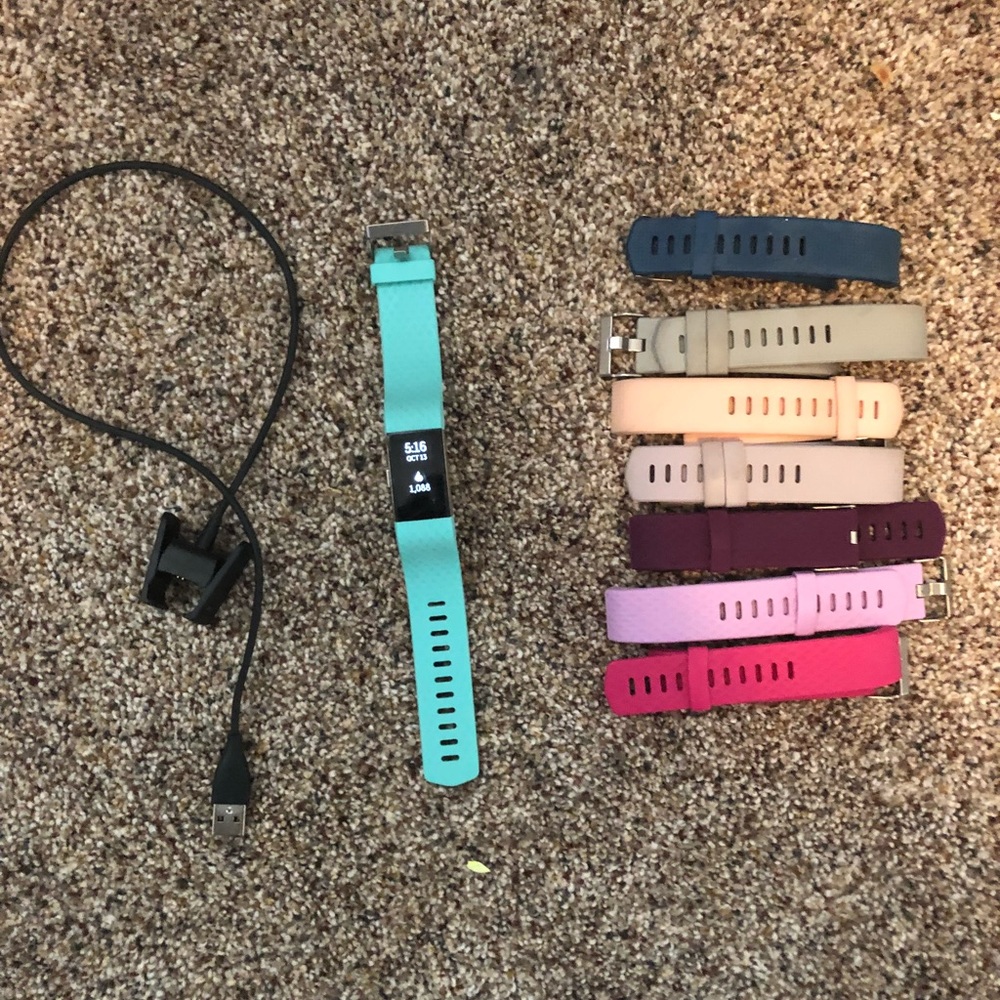 Fitbit Charge 2-Great condition-Make me an offer🎀